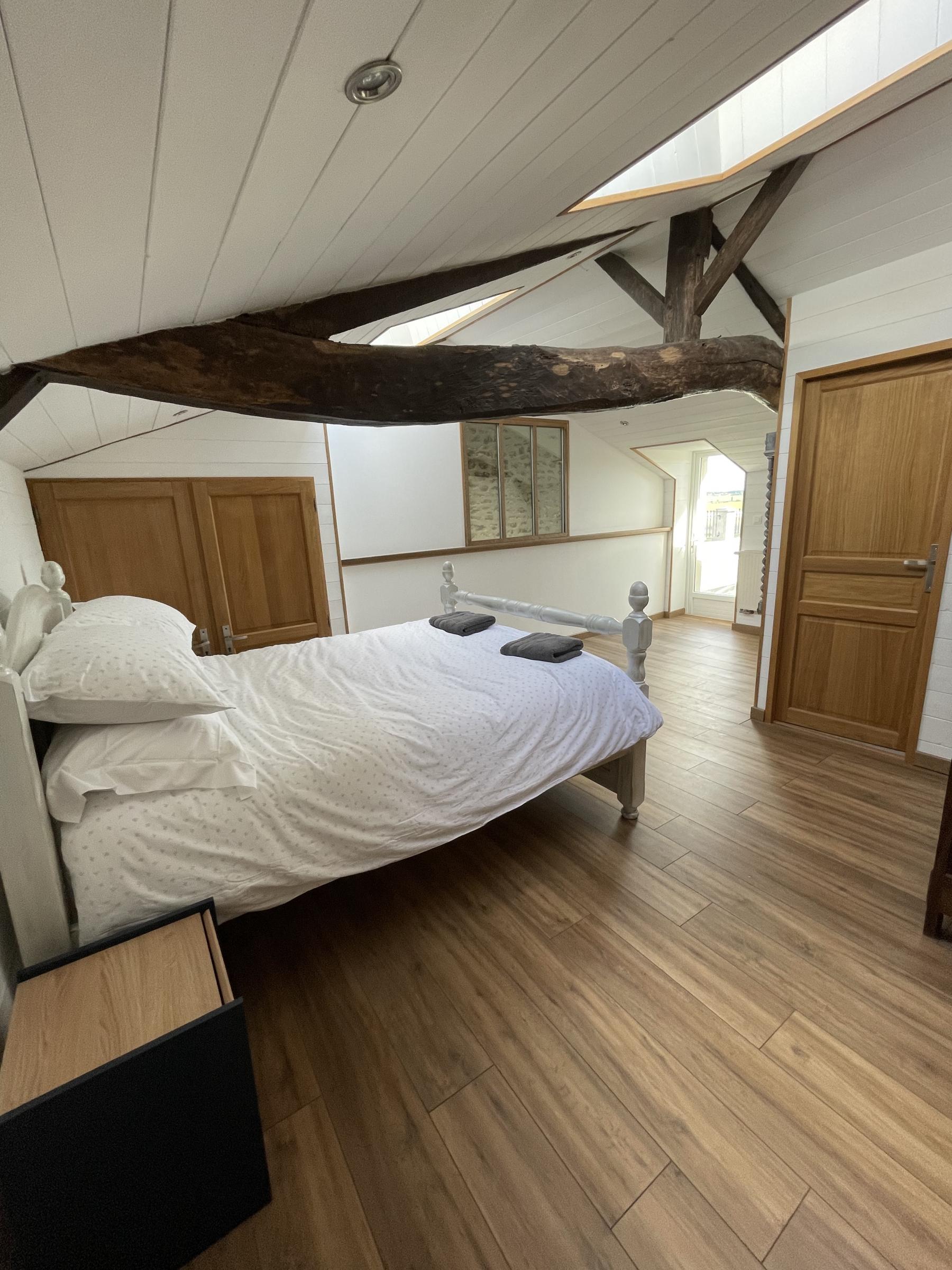 Master Bedroom 4 guests, 2 bedrooms, 3 beds, 2.5 bathrooms